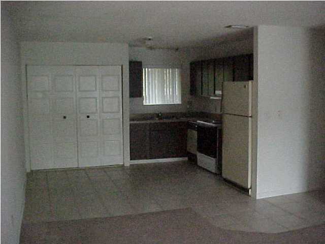 COLLEGE PARK CONDO - Residential Lease
