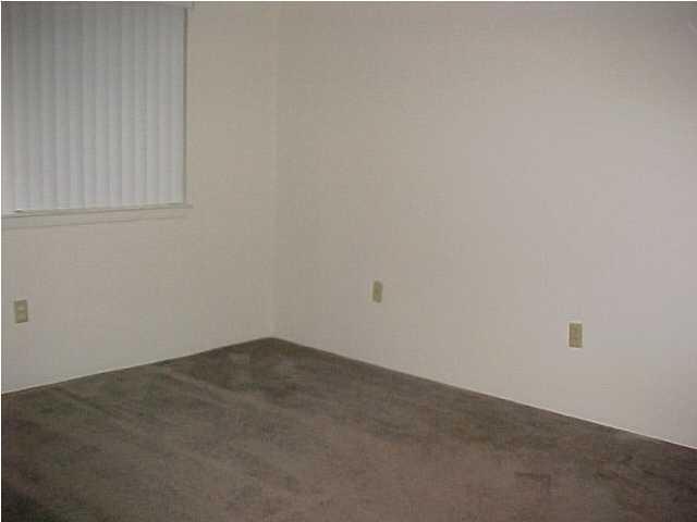 COLLEGE PARK CONDO - Residential Lease