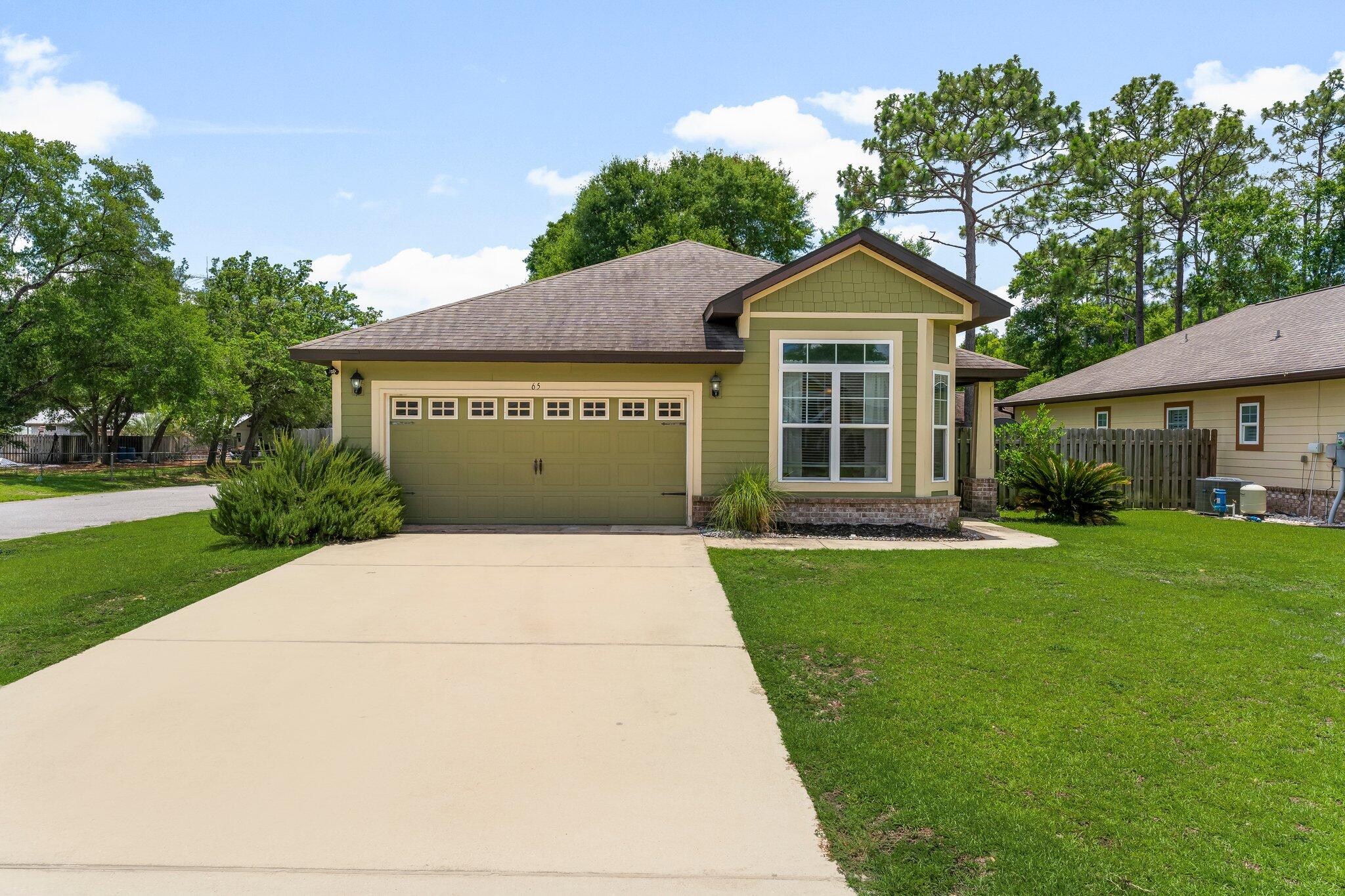 CANOPIES OF FREEPORT - Residential Lease