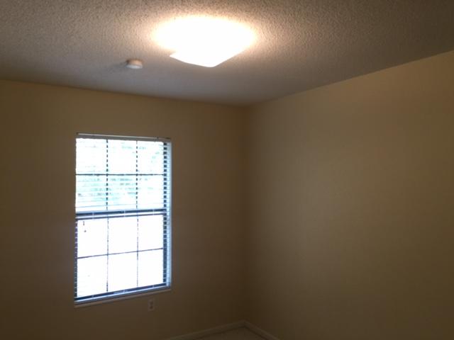 CRESCENT SHORES - Residential Lease