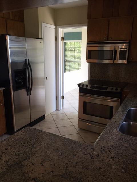 CRESCENT SHORES - Residential Lease