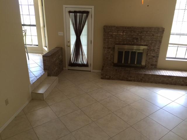 CRESCENT SHORES - Residential Lease