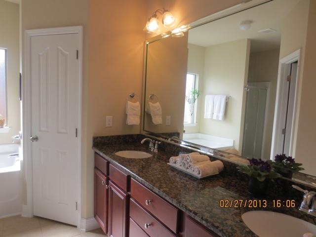 LIBERTY OAKS - Residential Lease