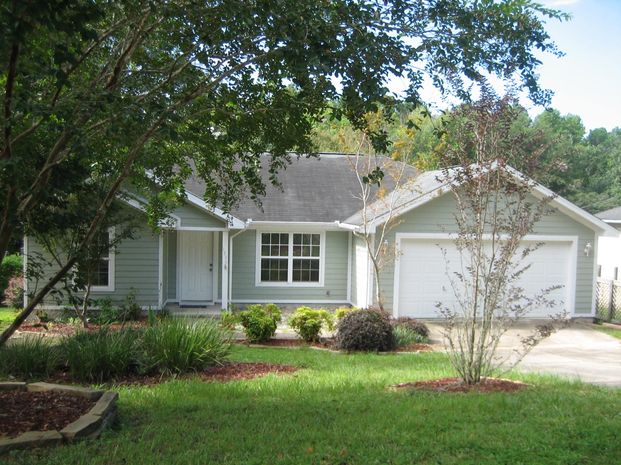 MCLAUGHLIN & HARRIS - Residential