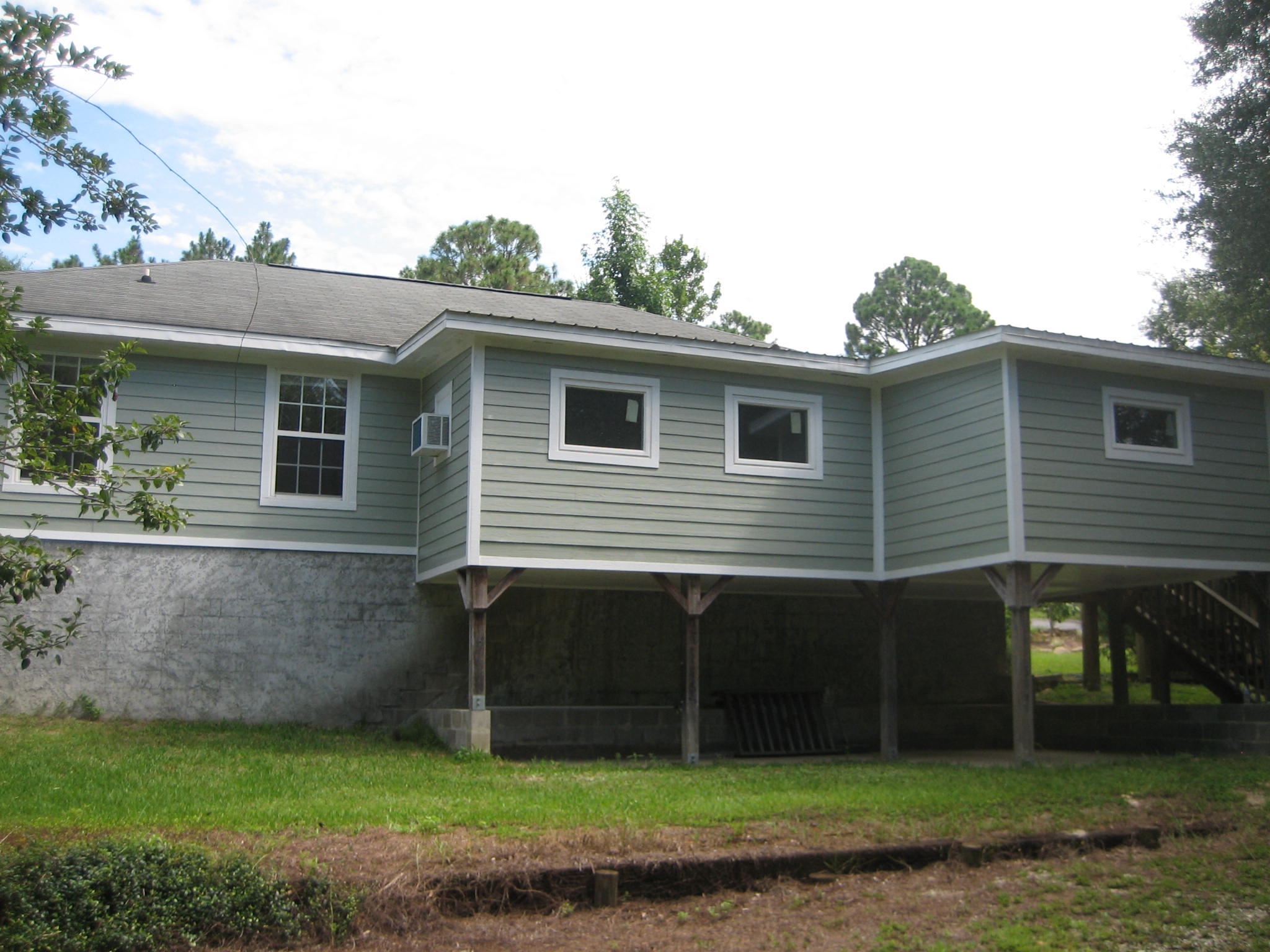 MCLAUGHLIN & HARRIS - Residential