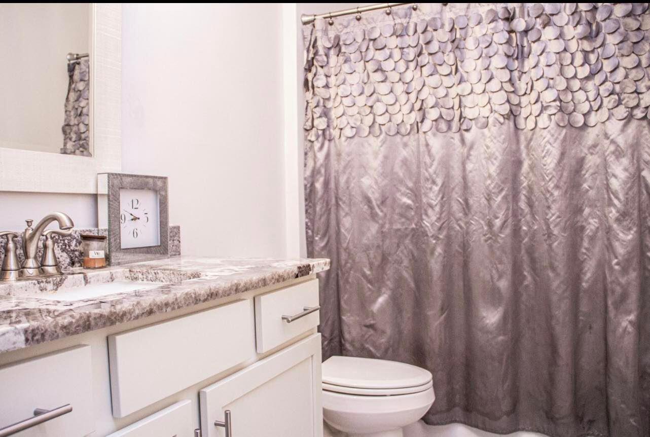 NO RECORDED SUBDIVISION - Residential Lease
