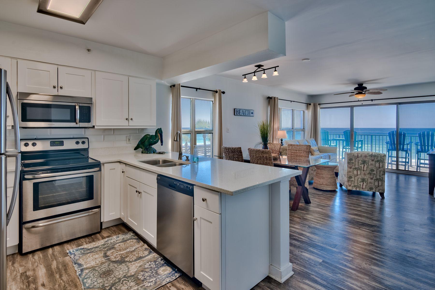 EMERALD TOWERS WEST CONDO - Residential