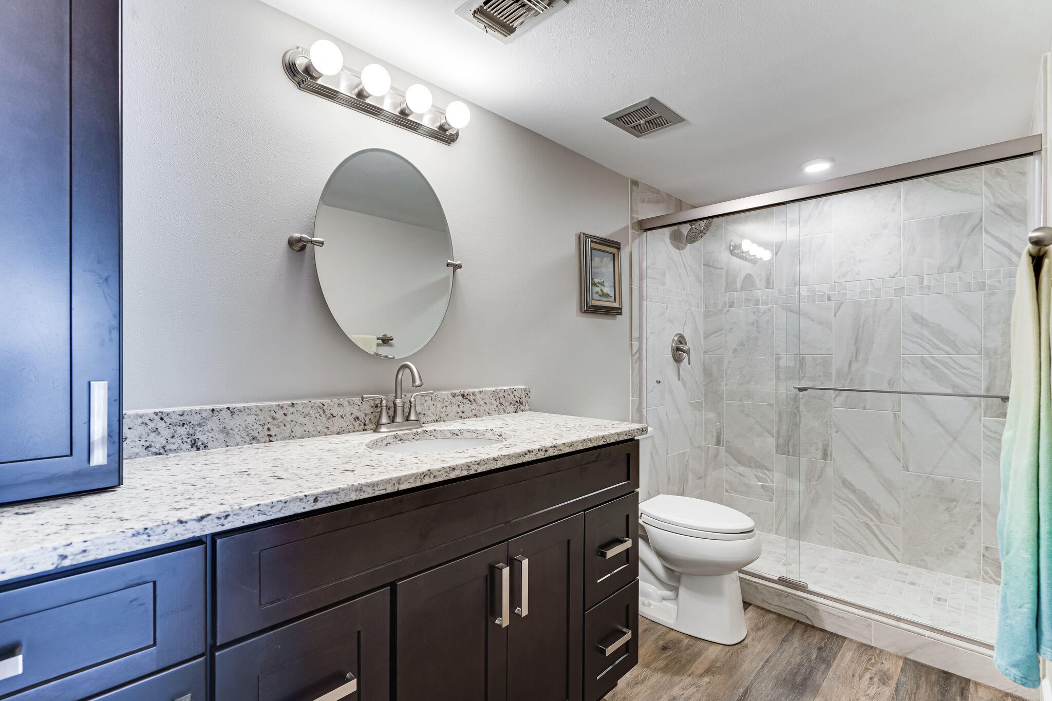 VALENCIA CONDO - Residential