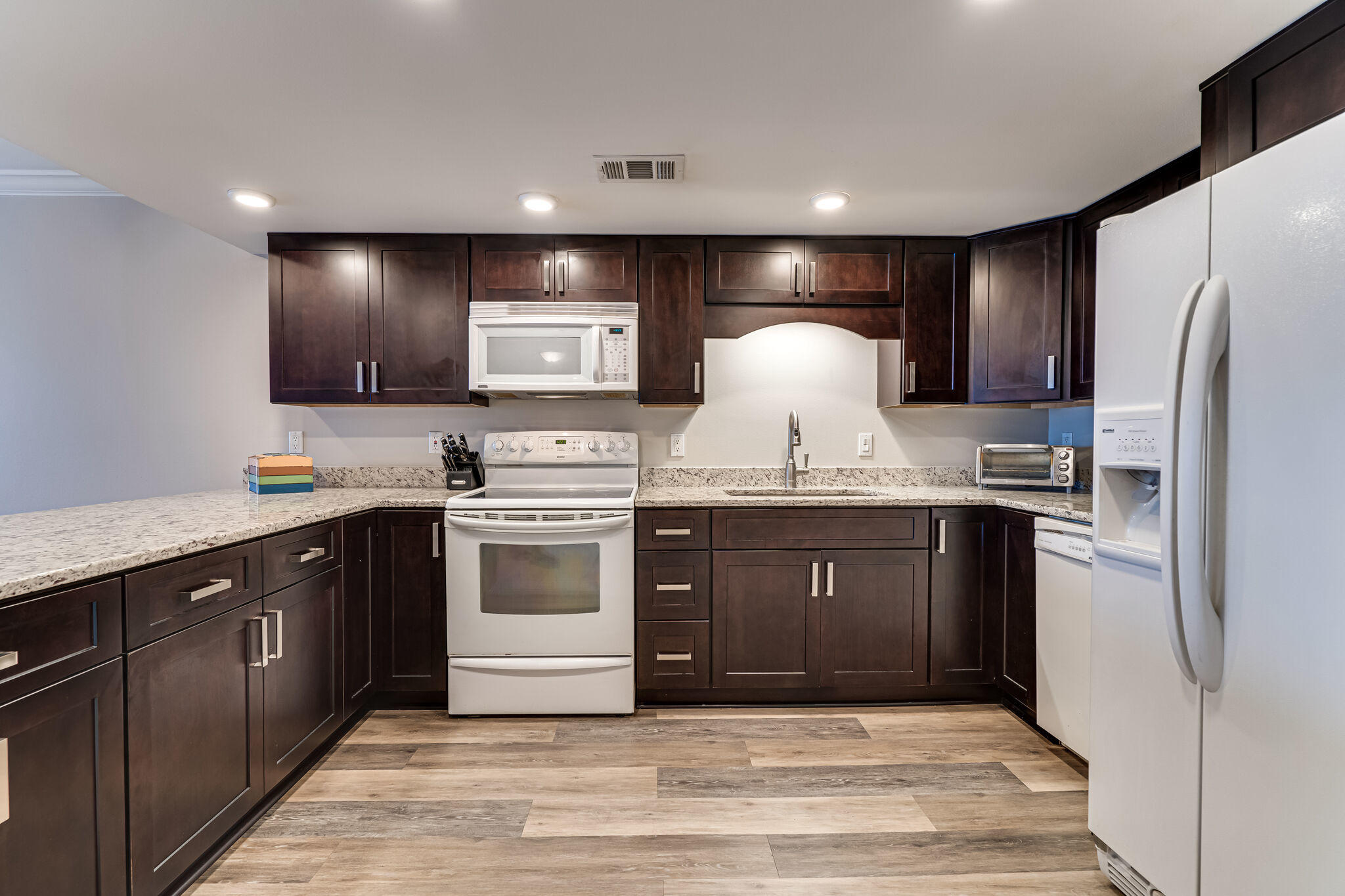 VALENCIA CONDO - Residential