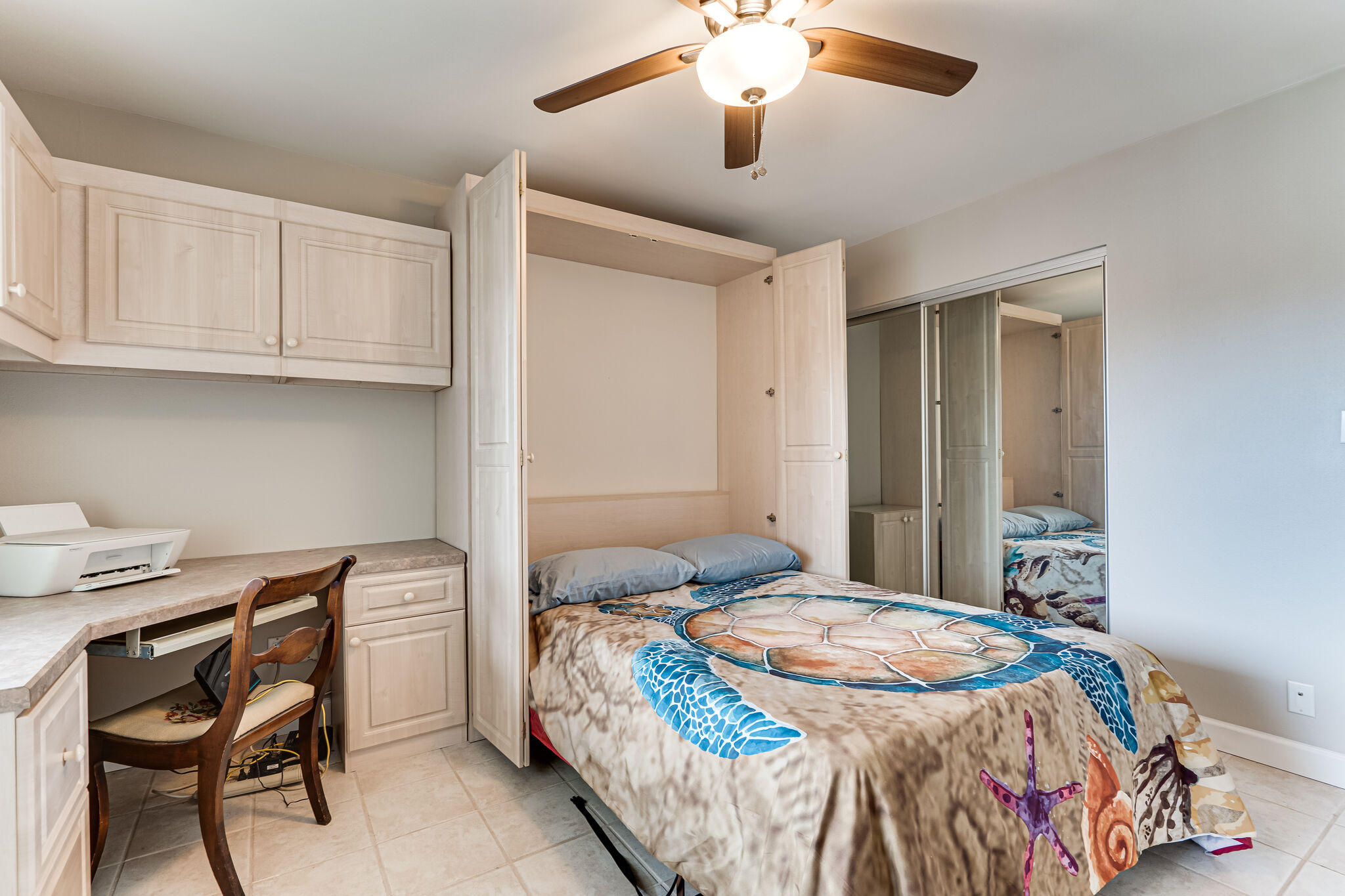 VALENCIA CONDO - Residential