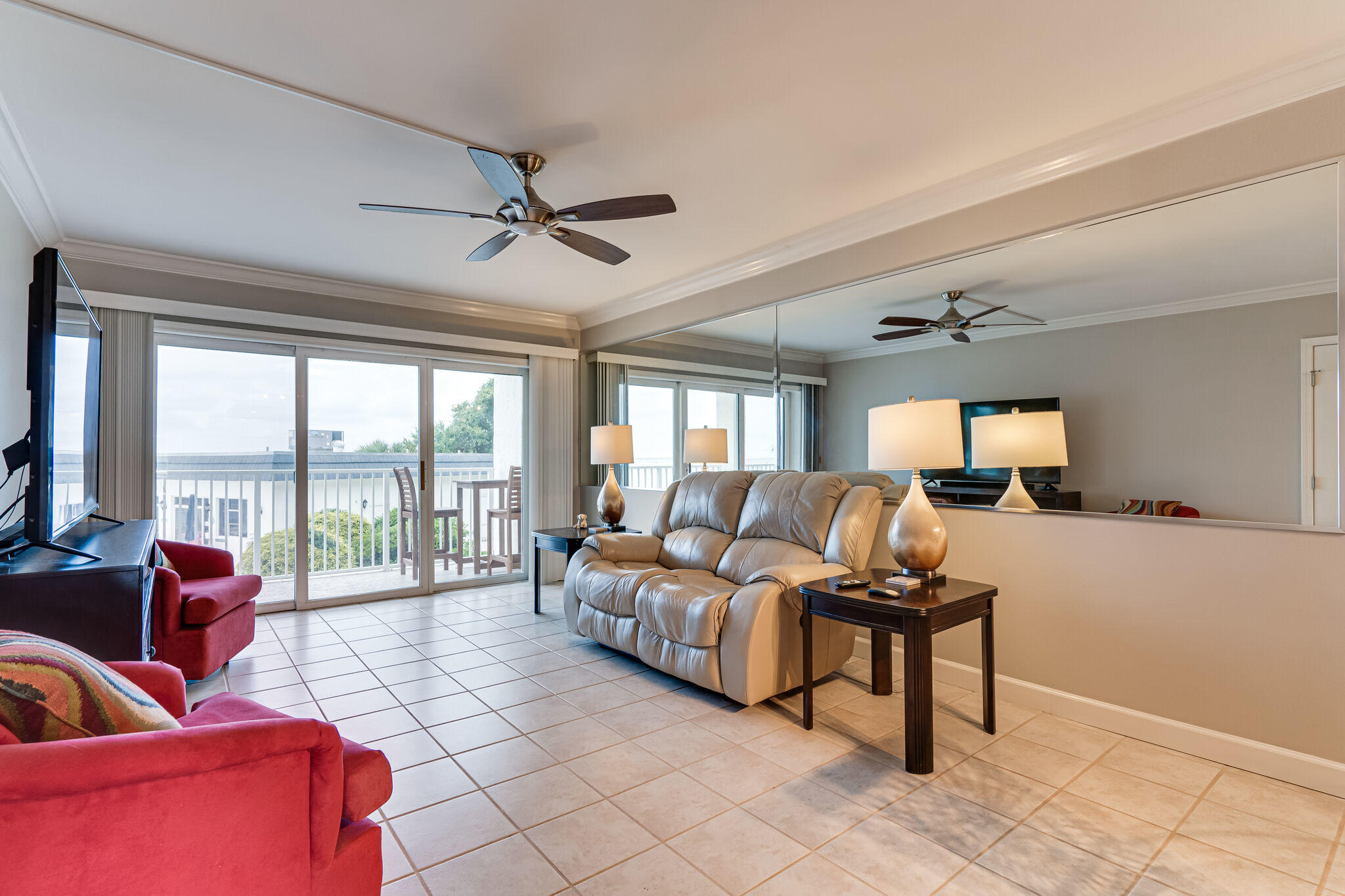 VALENCIA CONDO - Residential