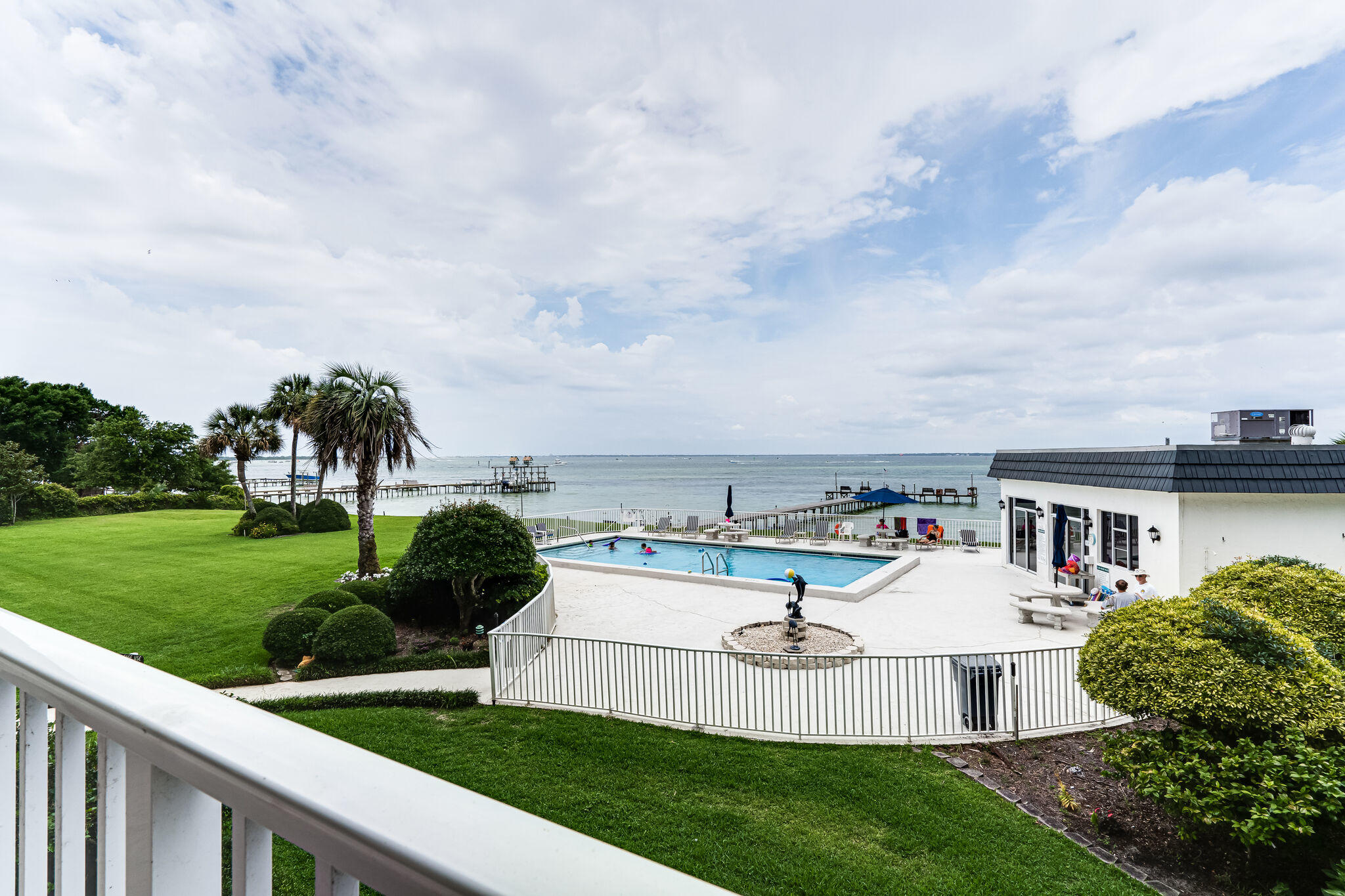 VALENCIA CONDO - Residential