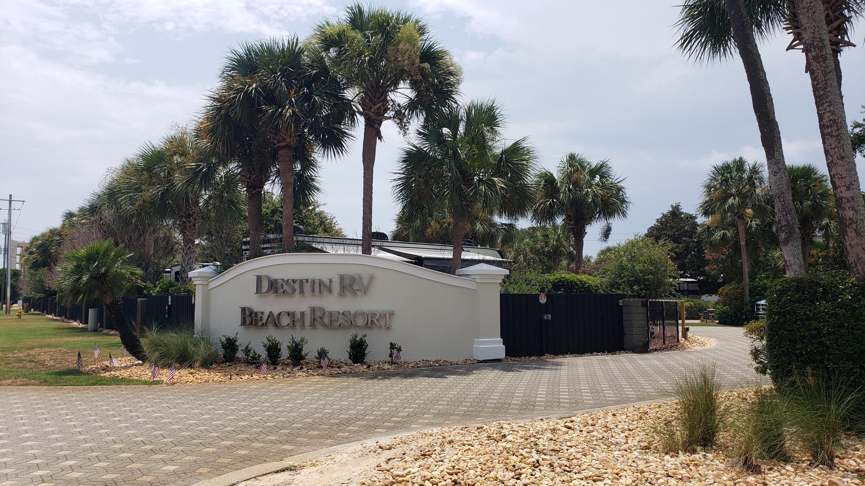 DESTIN RV BEACH RESORT - Land