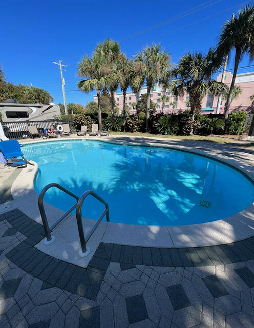 DESTIN RV BEACH RESORT - Land