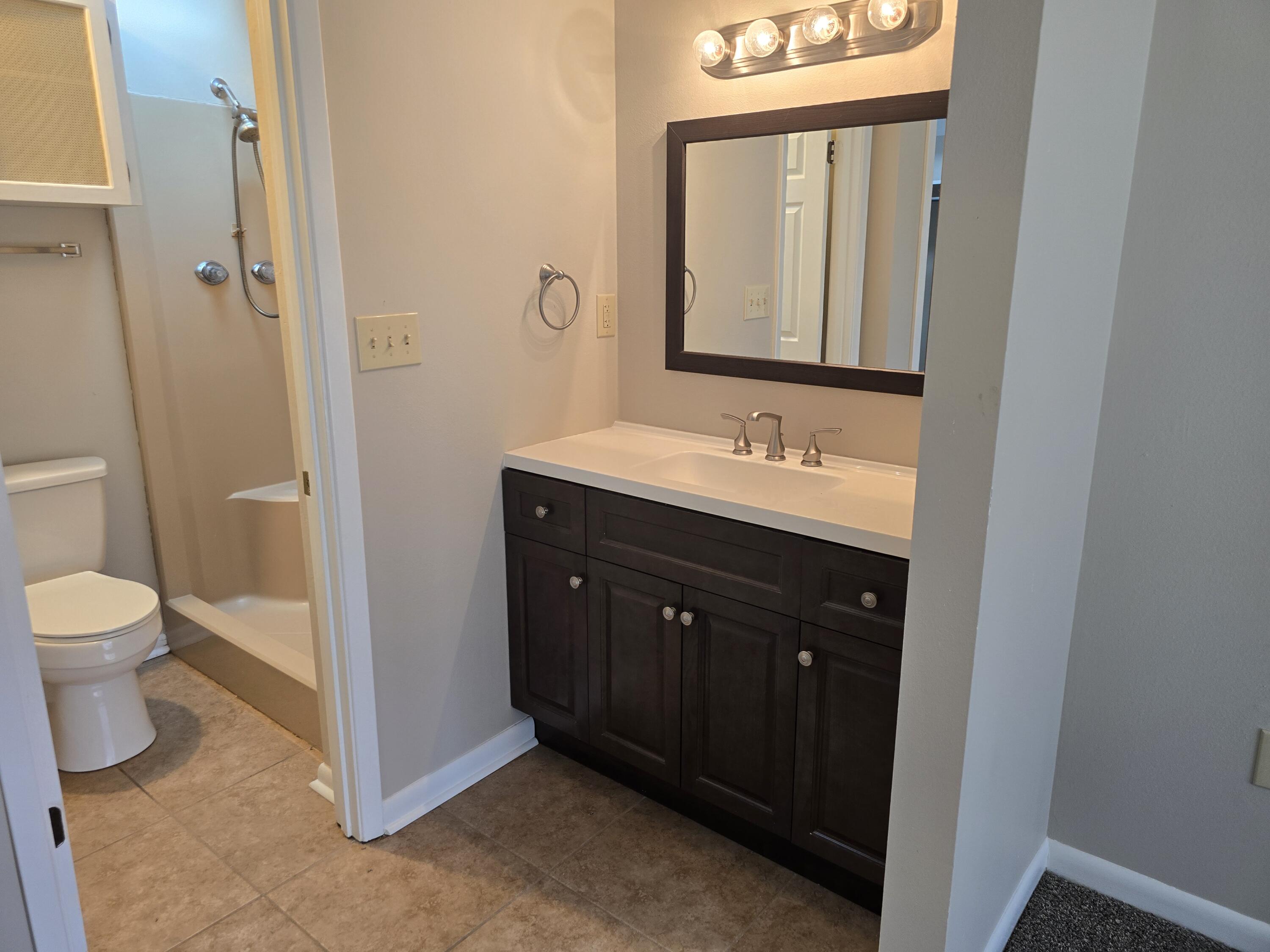 BERKSHIRE WOODS - Residential Lease