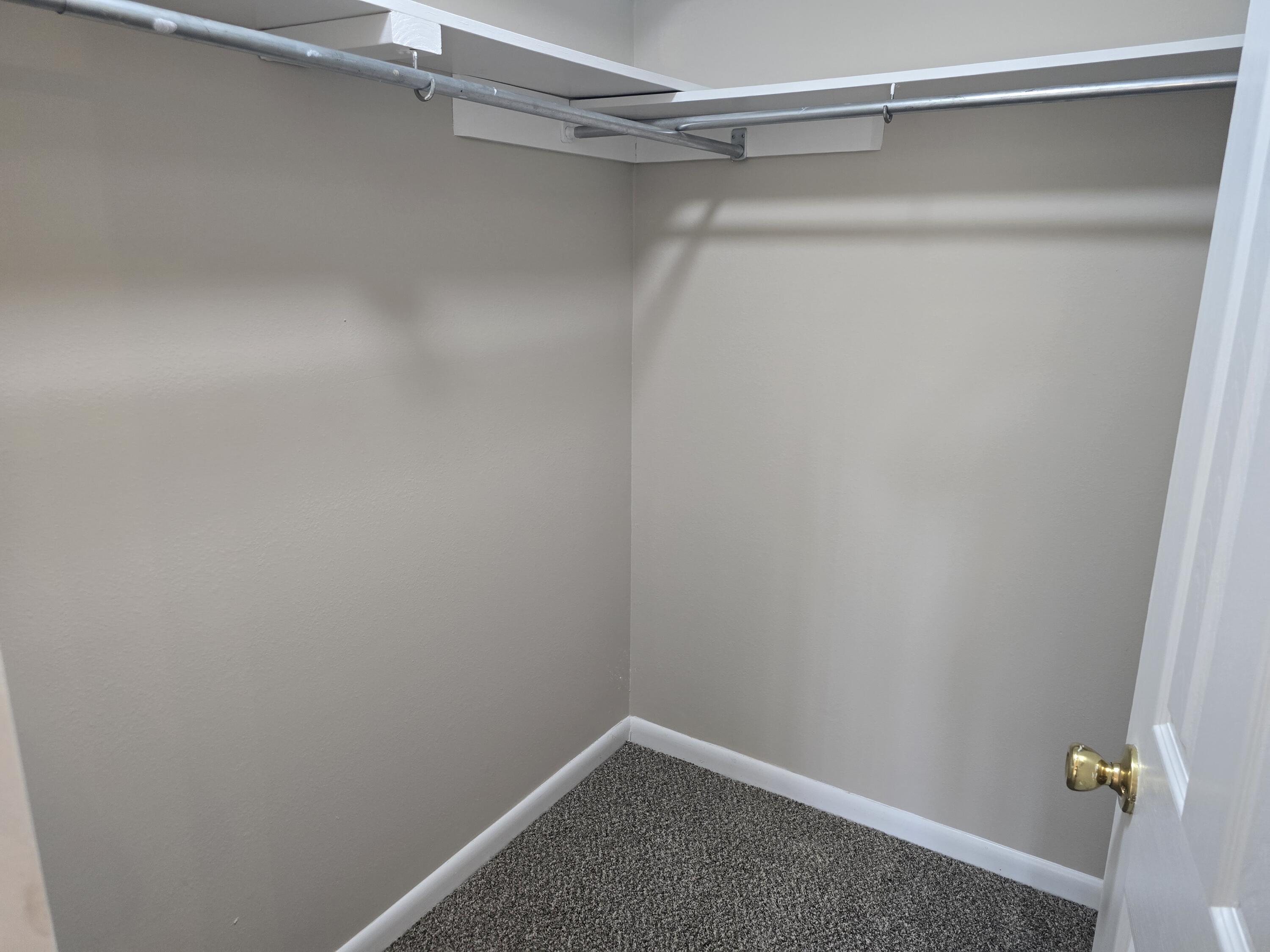 BERKSHIRE WOODS - Residential Lease