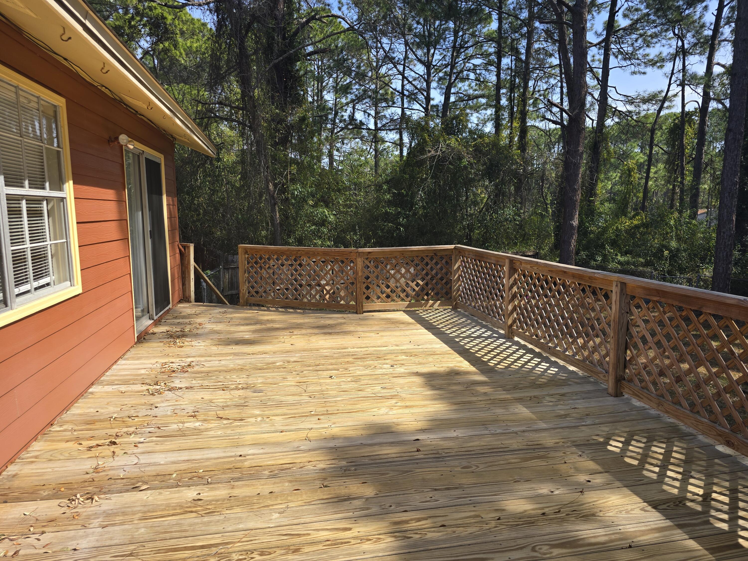 BERKSHIRE WOODS - Residential Lease