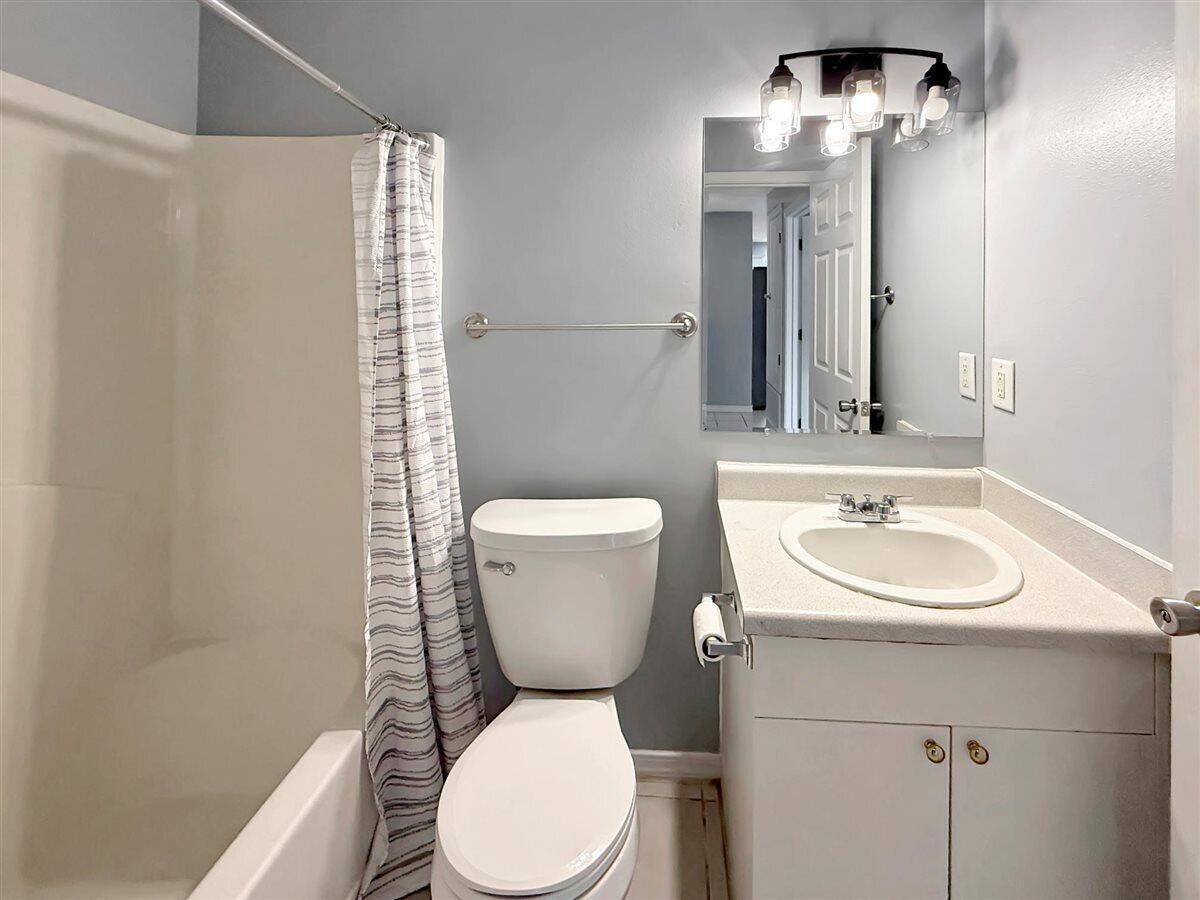 SOUTHWAY ESTATES - Residential Lease