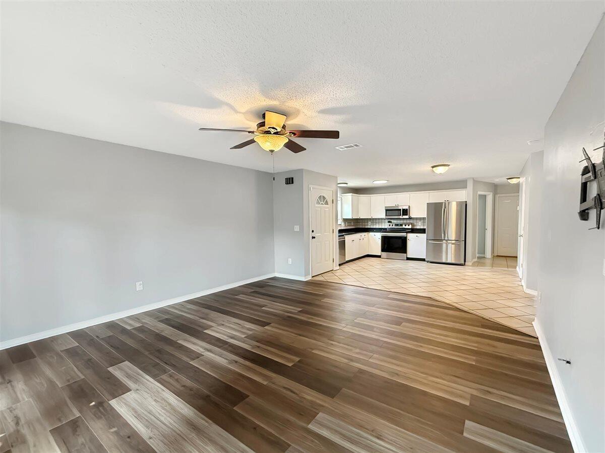 SOUTHWAY ESTATES - Residential Lease