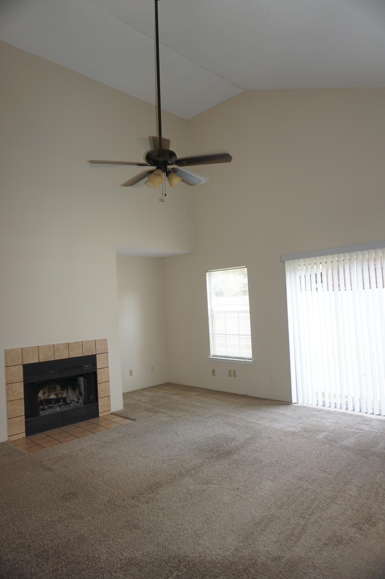 WOODLAND PARK ESTATES - Residential Lease