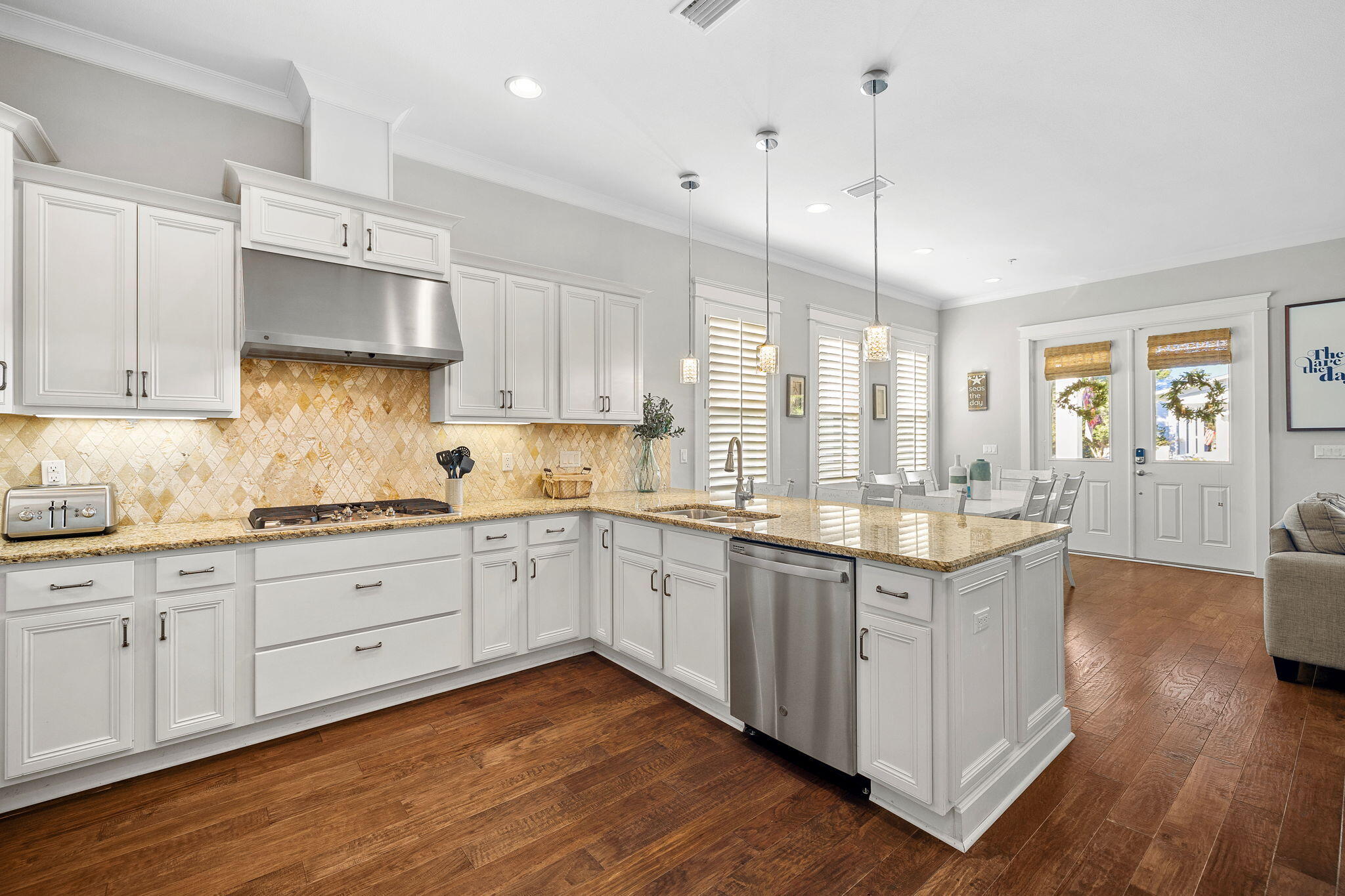 HIGHLAND PARKS - Residential