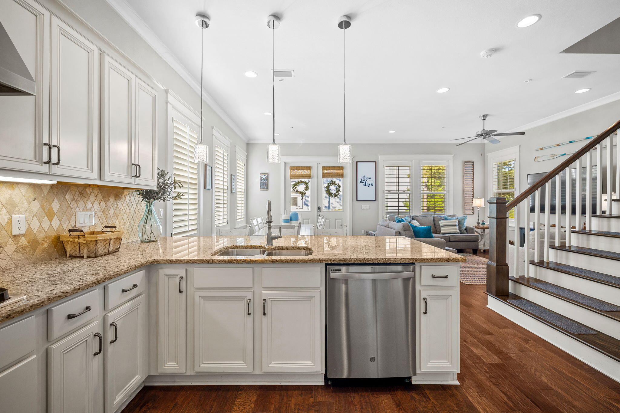 HIGHLAND PARKS - Residential