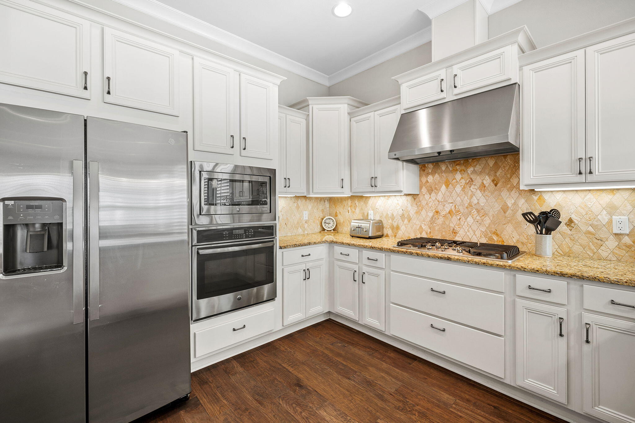 HIGHLAND PARKS - Residential