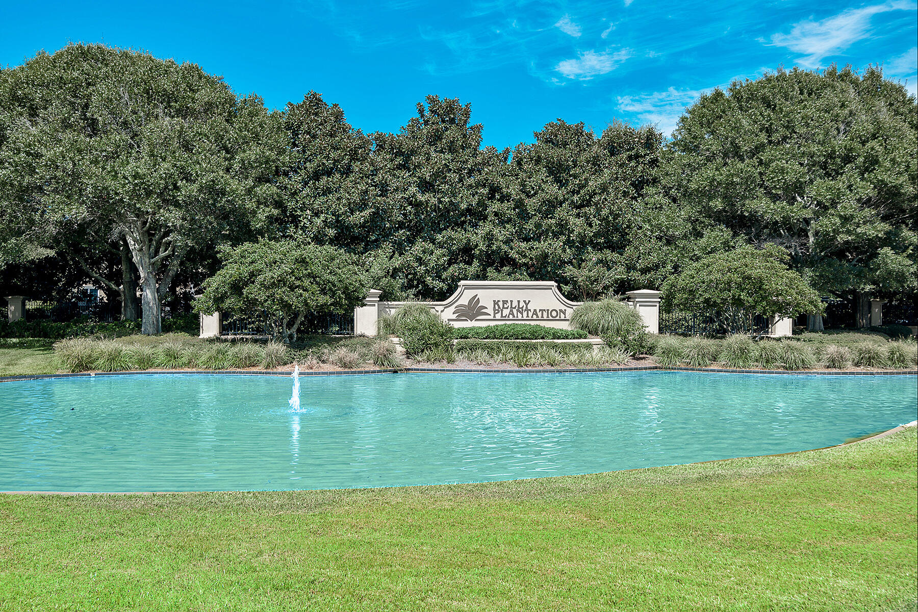 ONE WATER PLACE - Residential