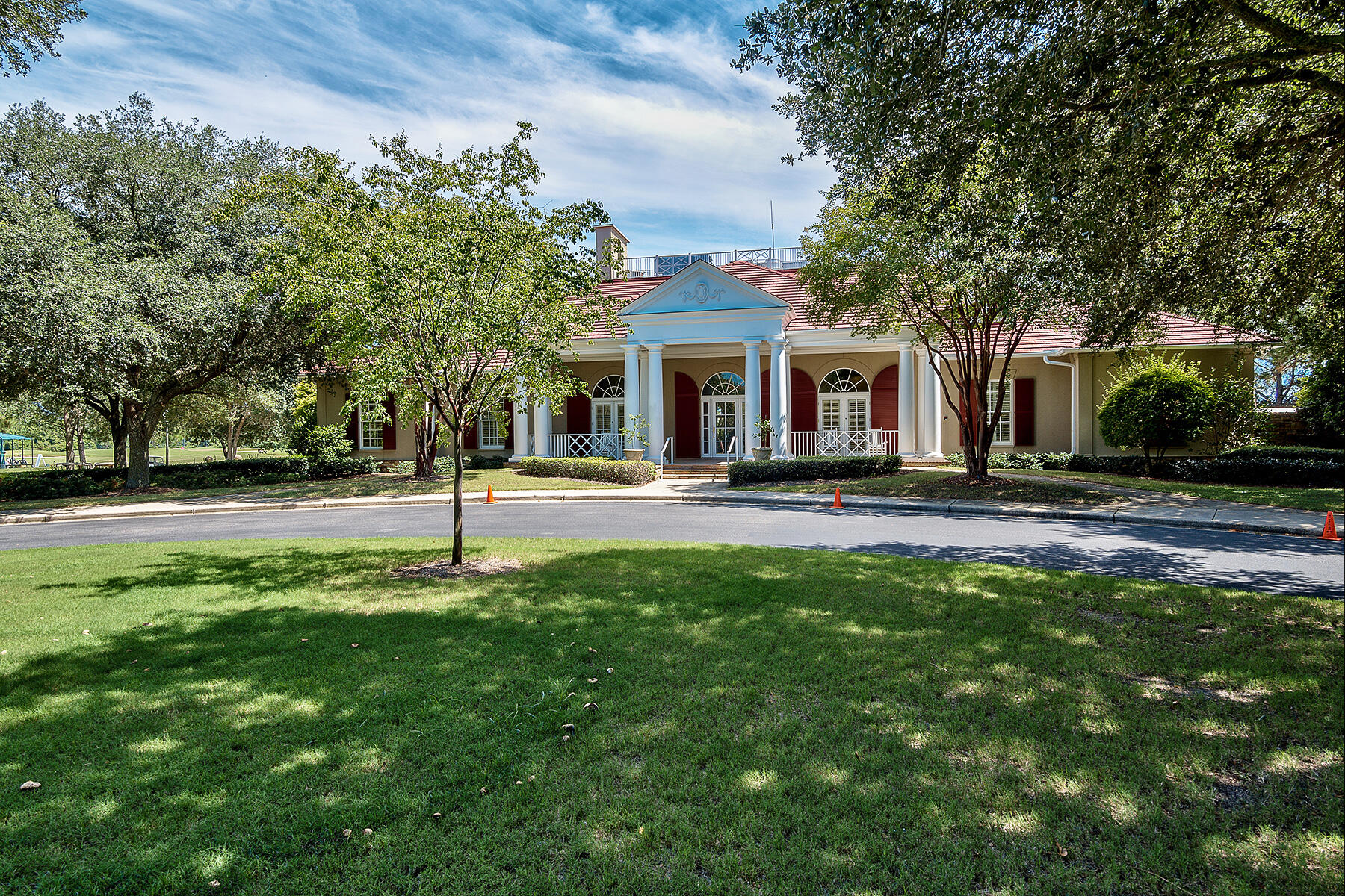 ONE WATER PLACE - Residential