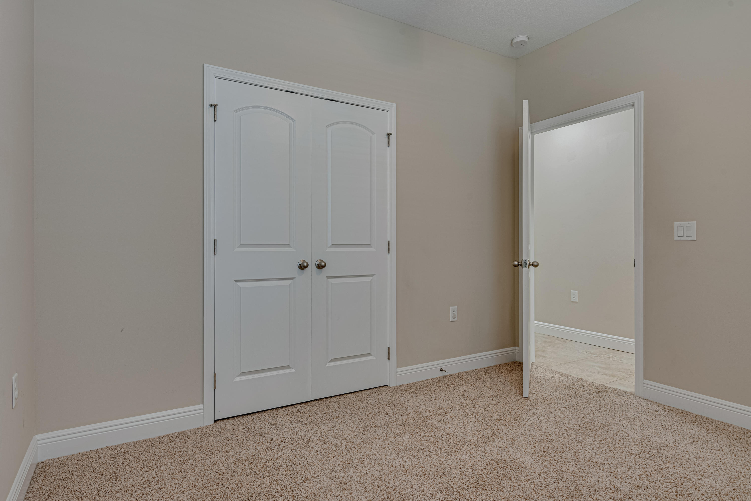 METES & BOUNDS - Residential Lease