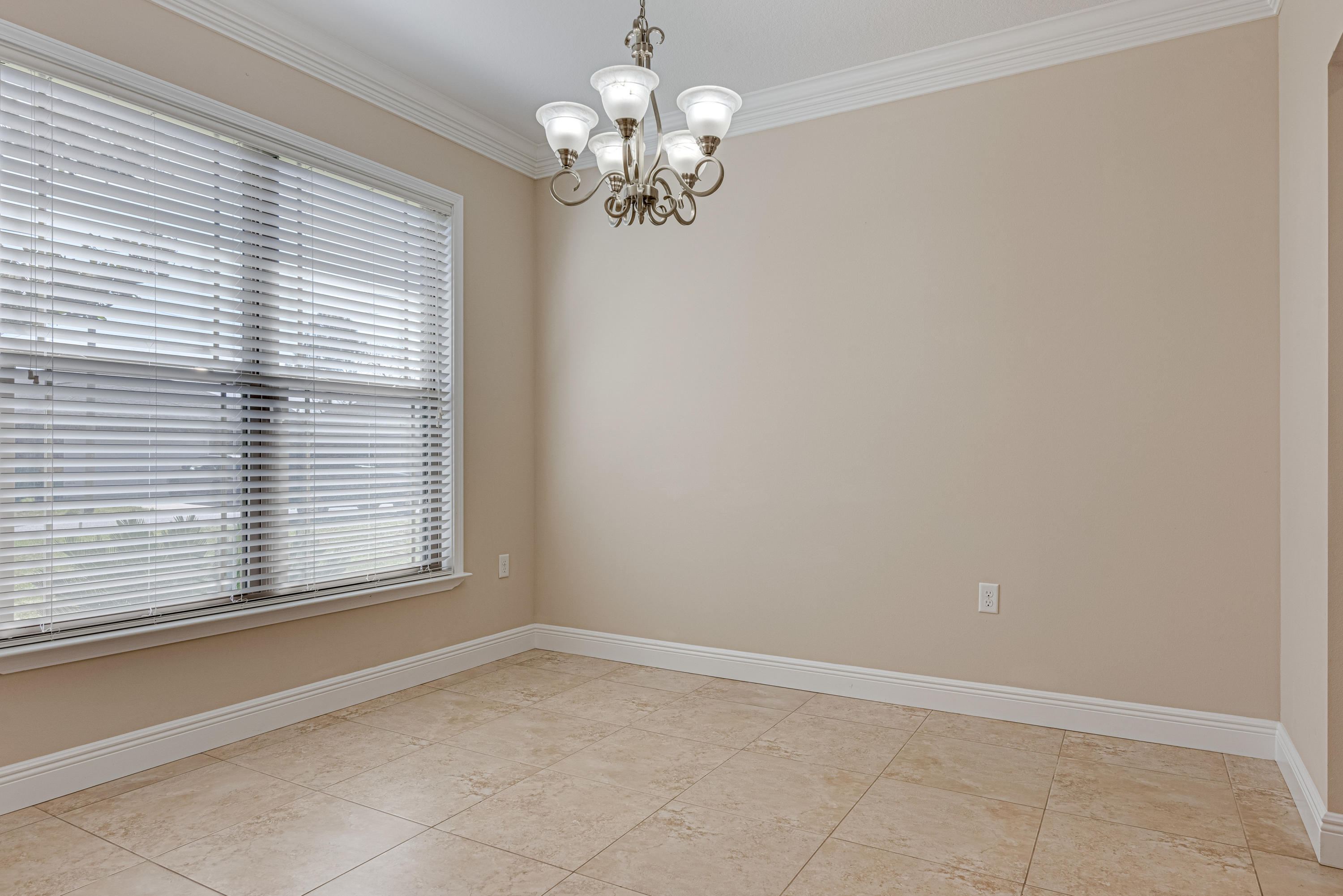 METES & BOUNDS - Residential Lease