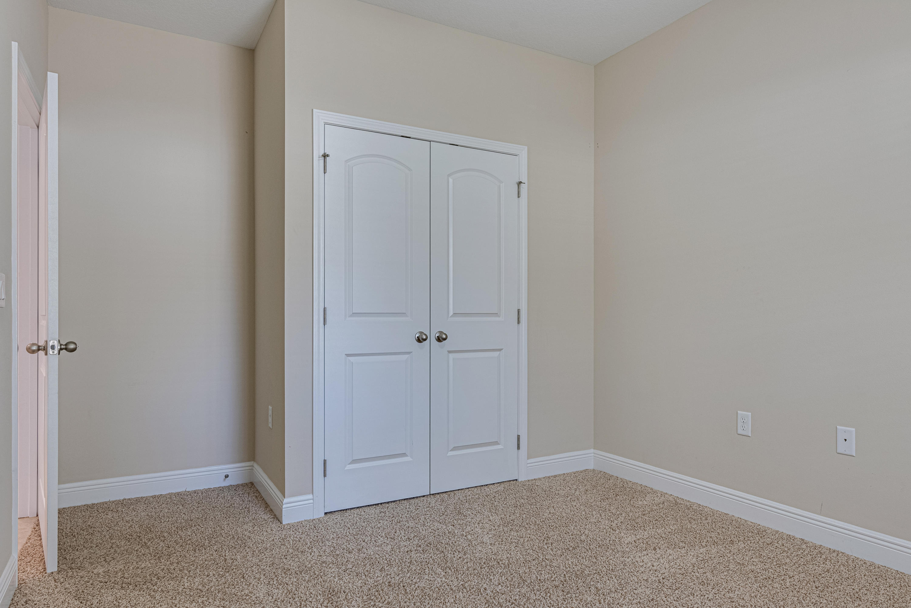 METES & BOUNDS - Residential Lease