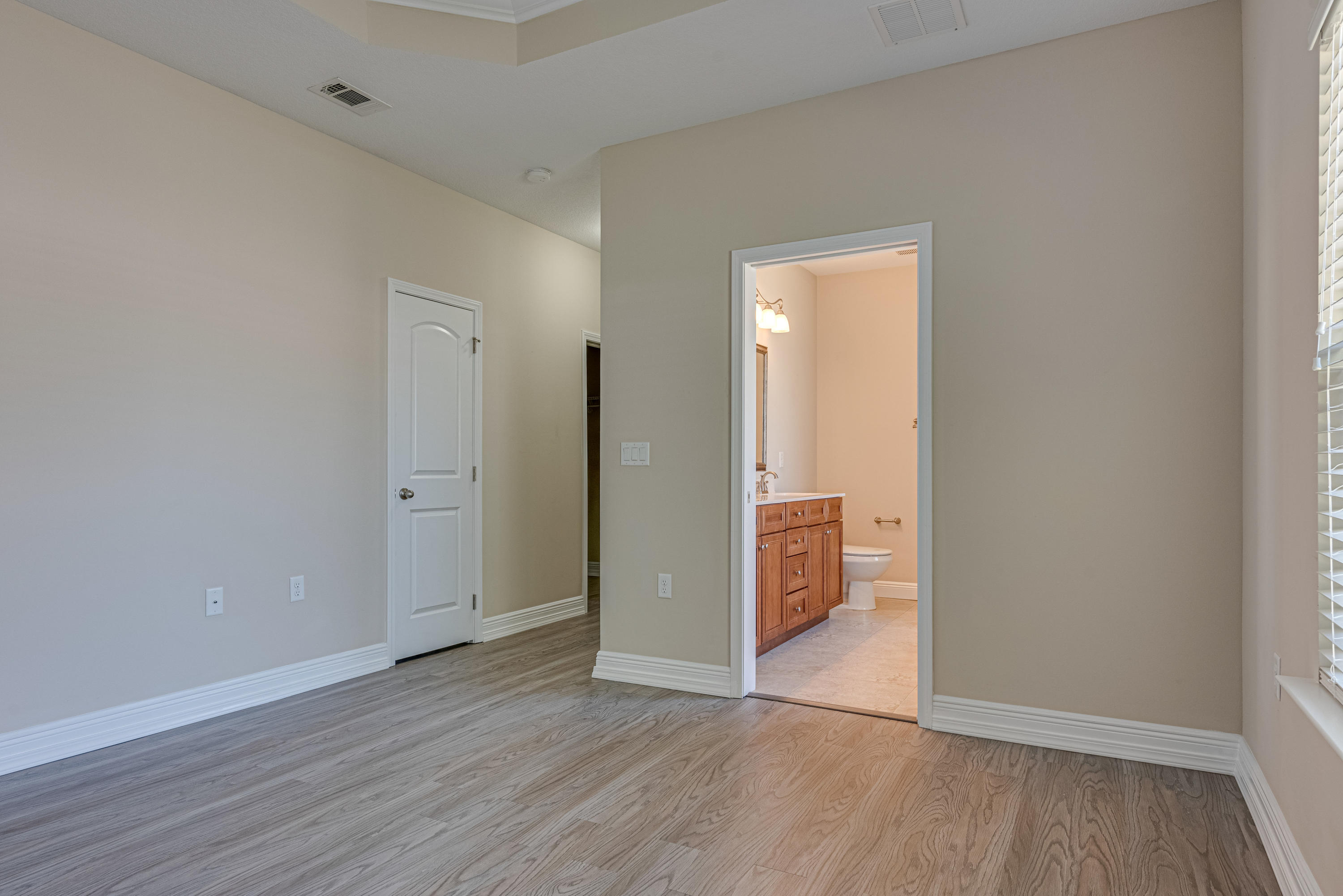 METES & BOUNDS - Residential Lease