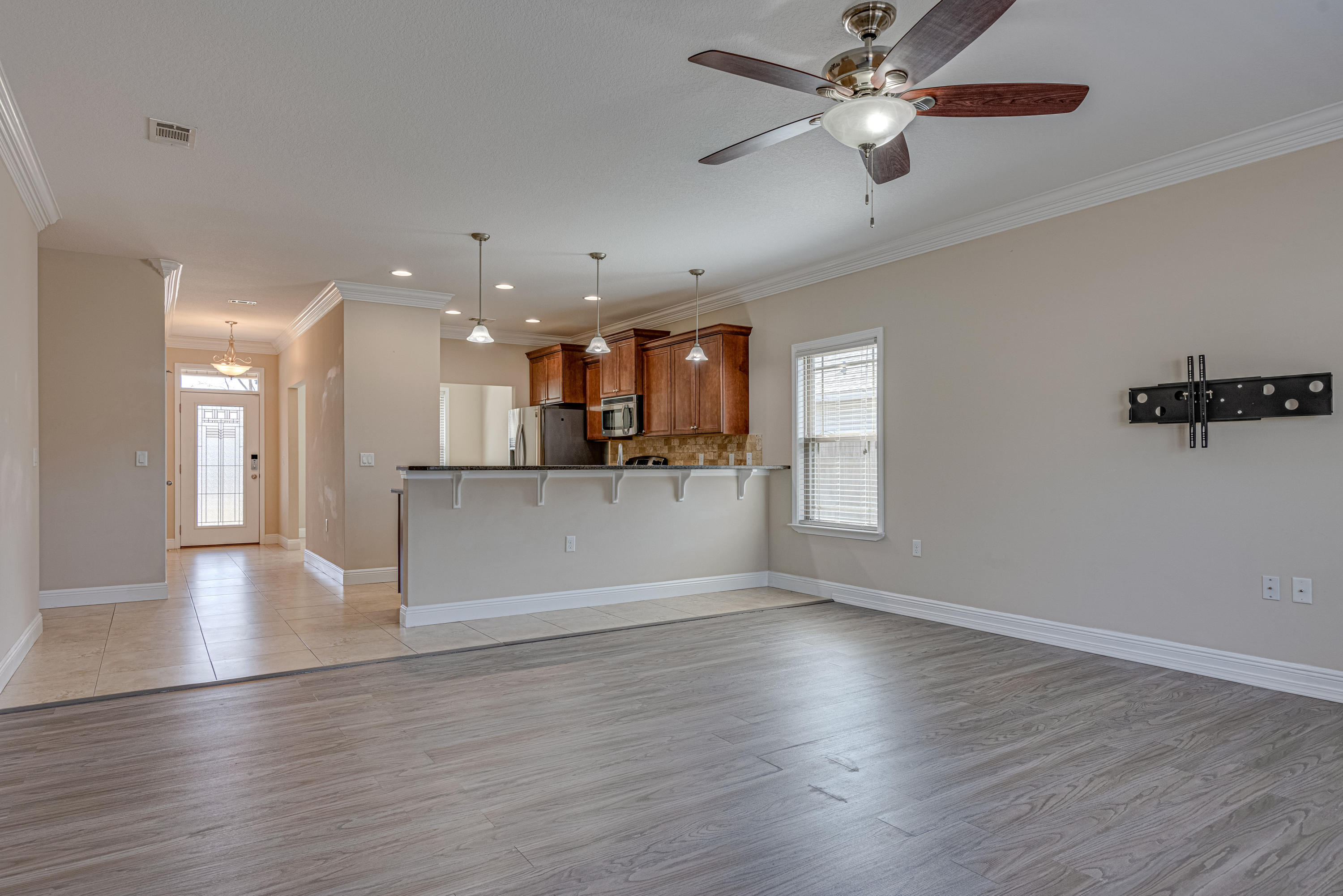 METES & BOUNDS - Residential Lease