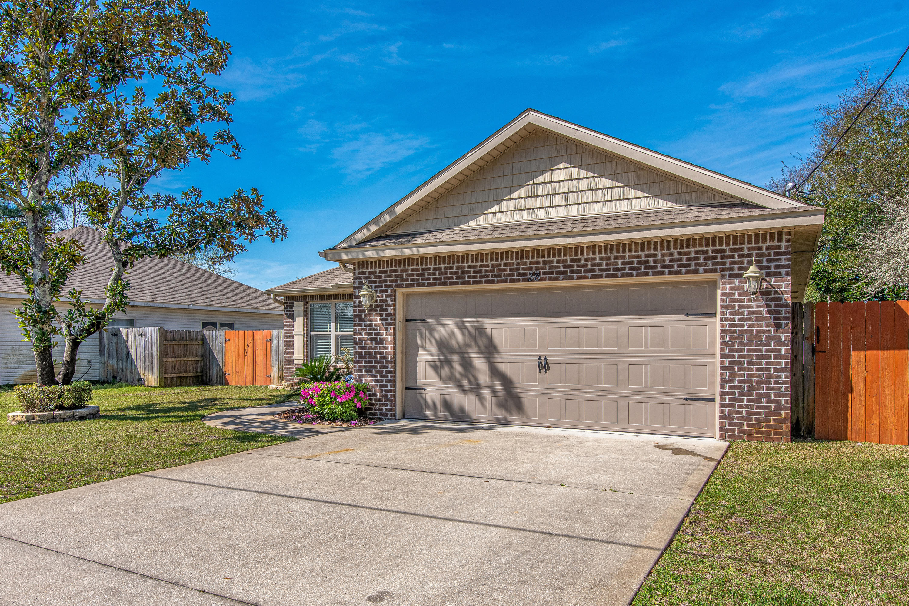 METES & BOUNDS - Residential Lease