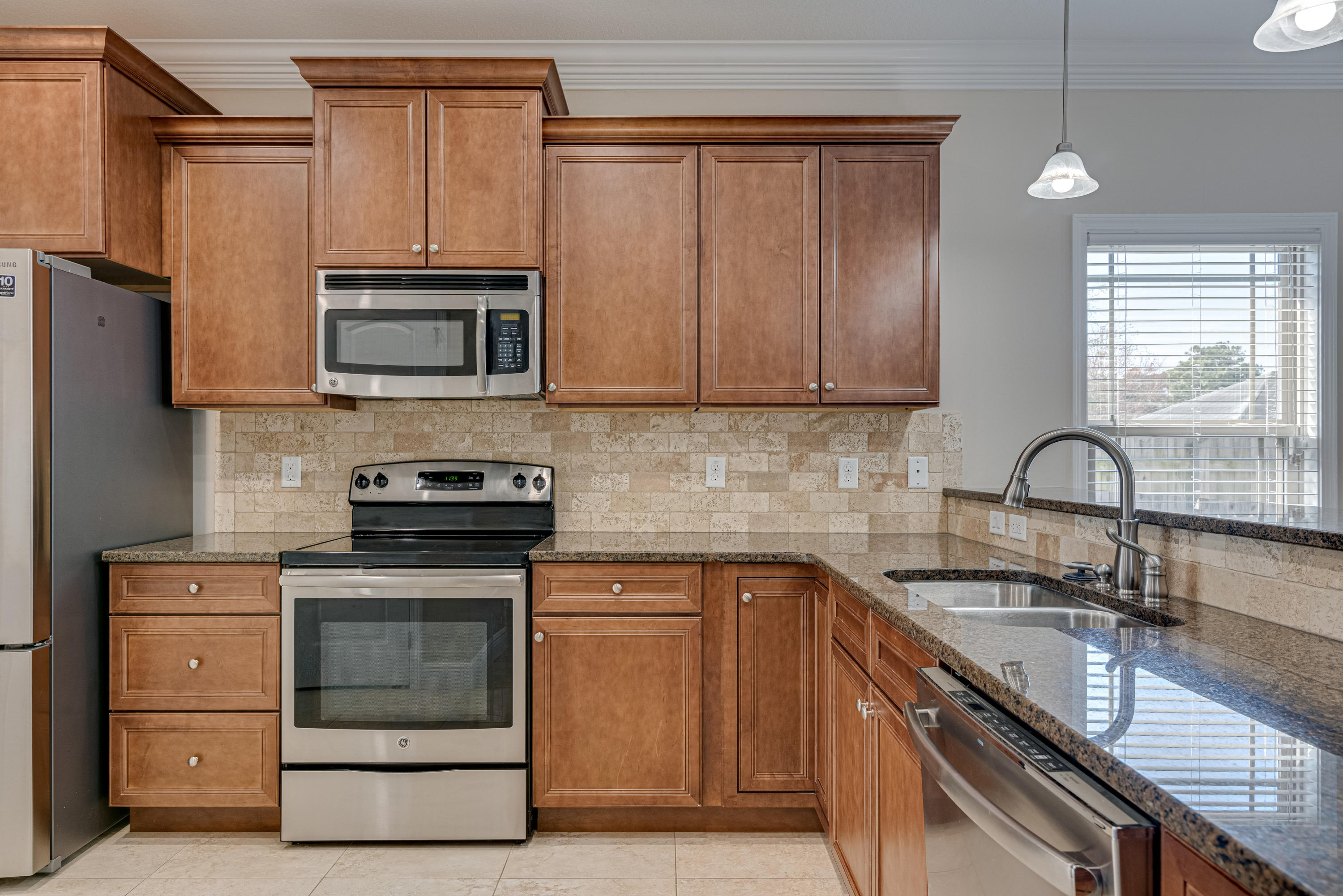 METES & BOUNDS - Residential Lease