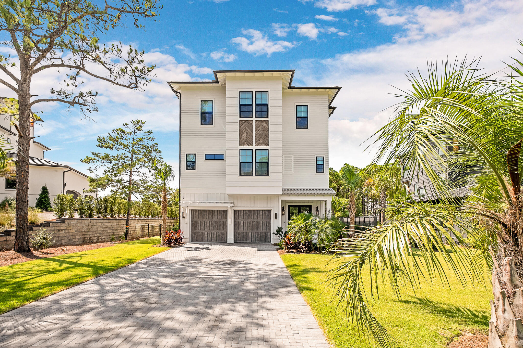 BEACH HIGHLAND - Residential