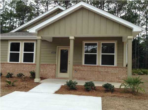 Available around March 5th!!!Will start showing around February 8th! Cute cottage on Indian Woman. Nice finishes with open living room and kitchen. 3BR, 2BA, big back yard and nicely landscaped. Small pet under 30 lbs permitted with approval. Background and credit check required. One year lease only.