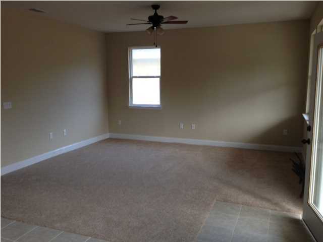 INDIAN WOMAN - Residential Lease