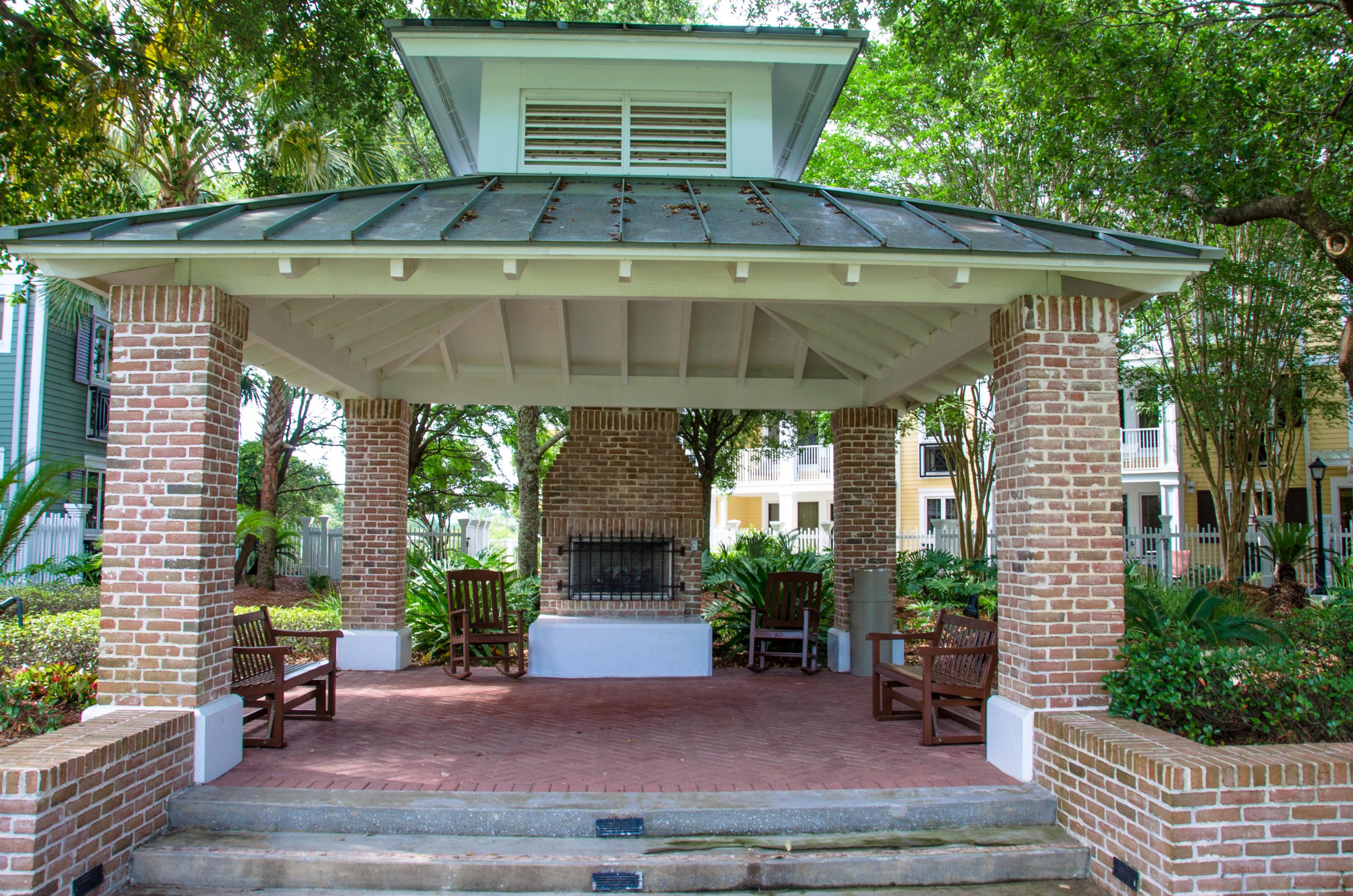 OBSERVATION POINT - Residential
