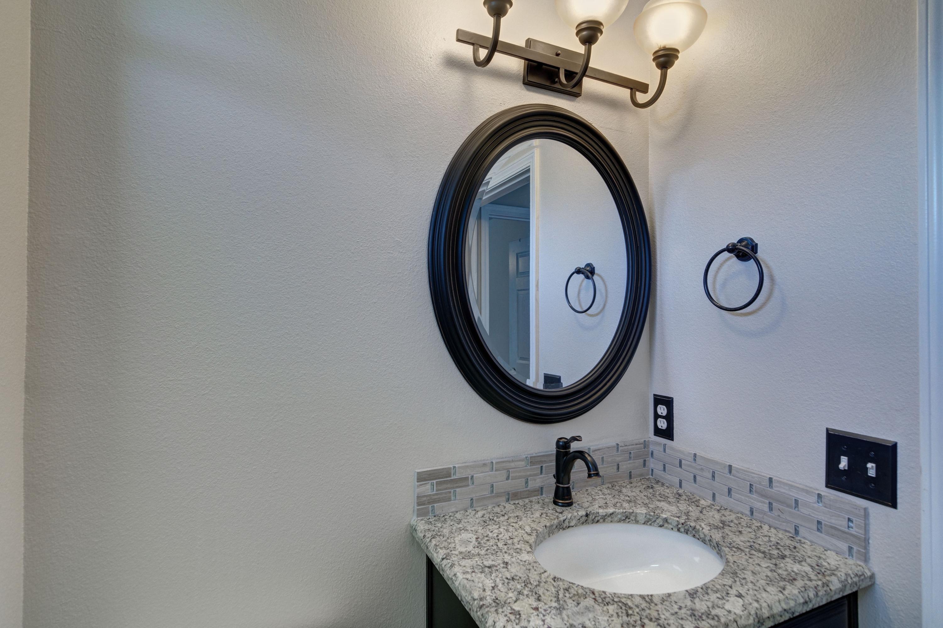 HOLLEY BY THE SEA - Residential