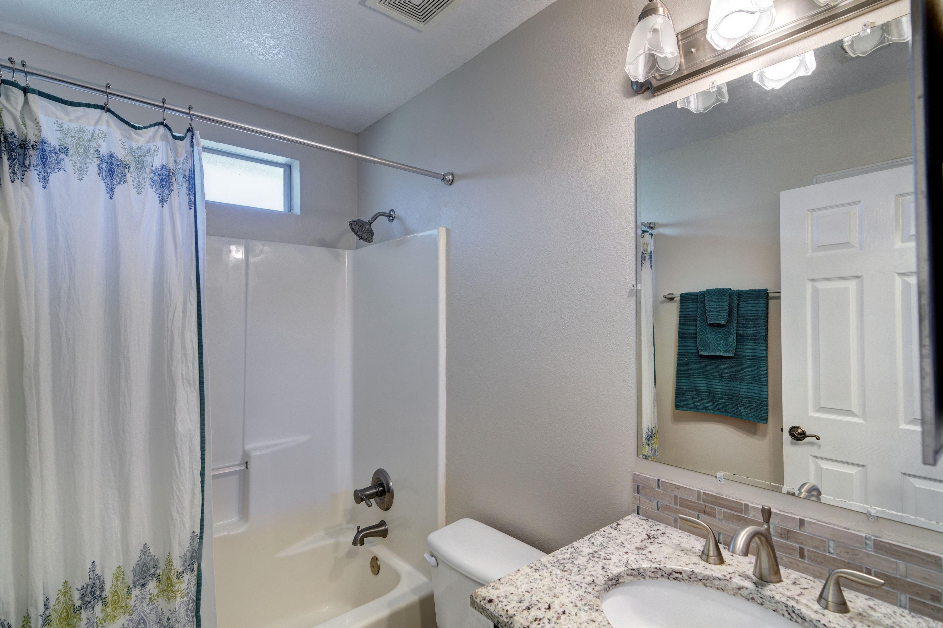 HOLLEY BY THE SEA - Residential