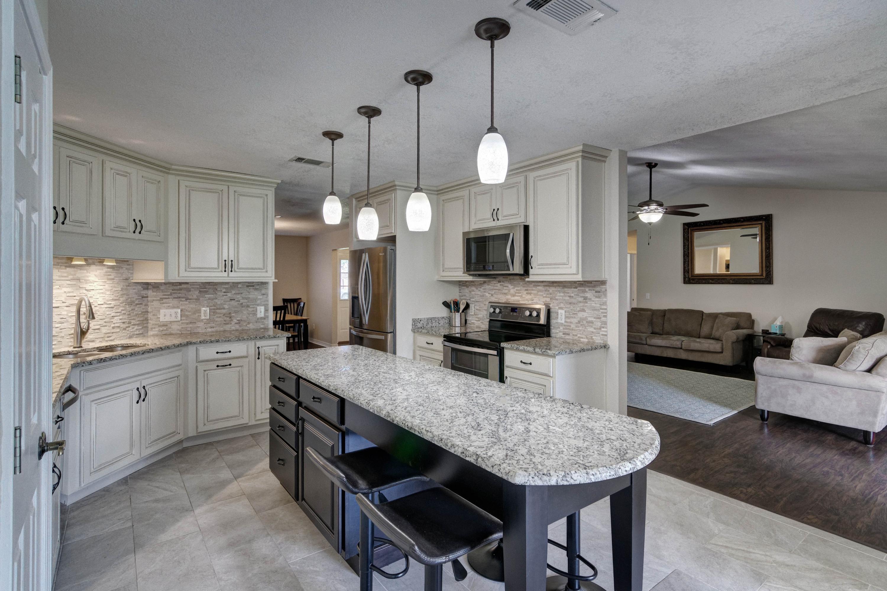 HOLLEY BY THE SEA - Residential