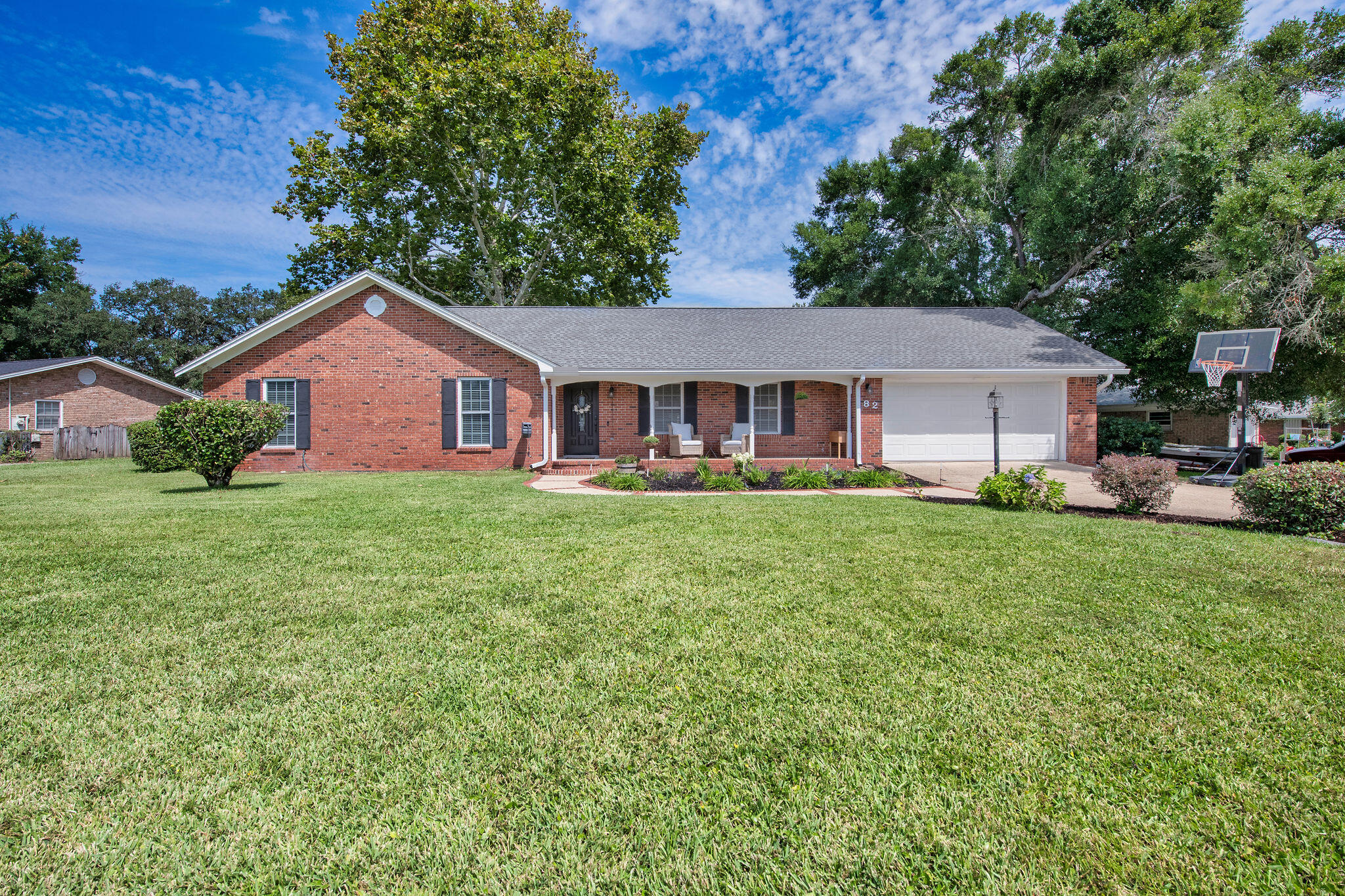 LAKE LORRAINE ESTATES - Residential