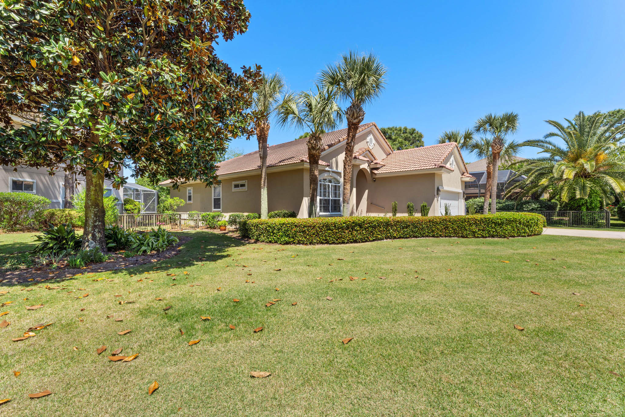 EMERALD LAKES PH 1
EMERALD LAKES - Residential