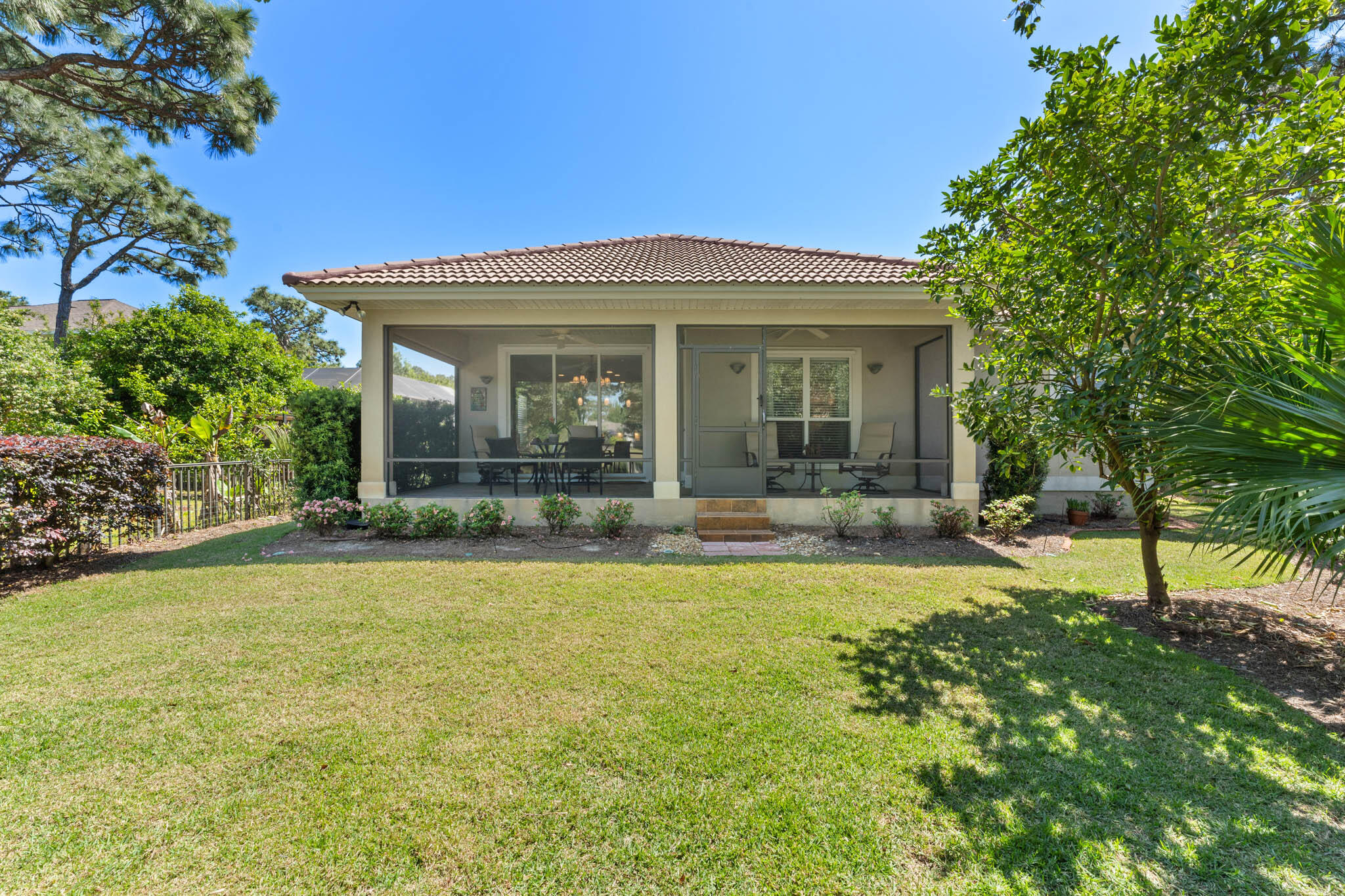 EMERALD LAKES PH 1
EMERALD LAKES - Residential