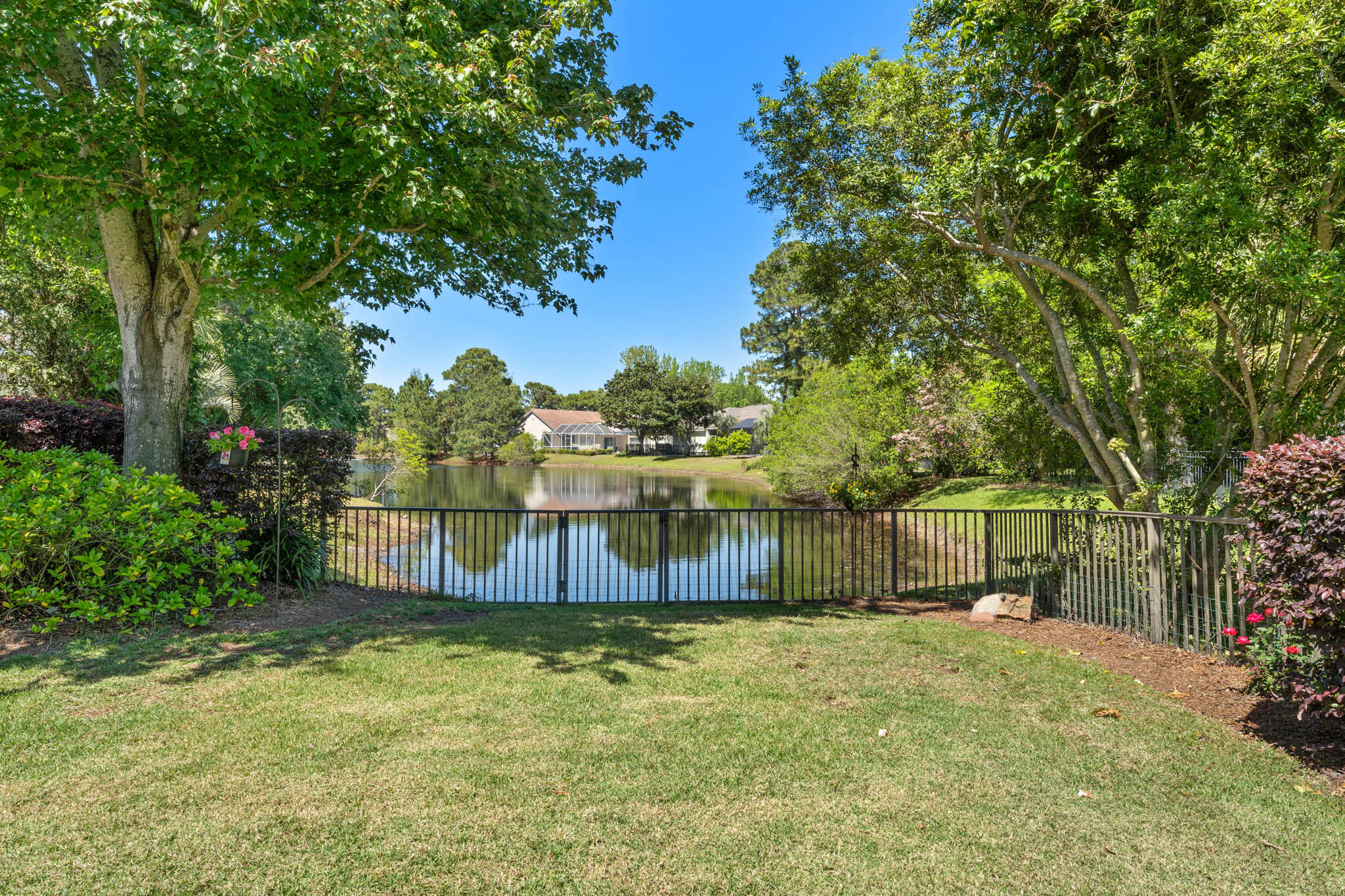 EMERALD LAKES PH 1
EMERALD LAKES - Residential