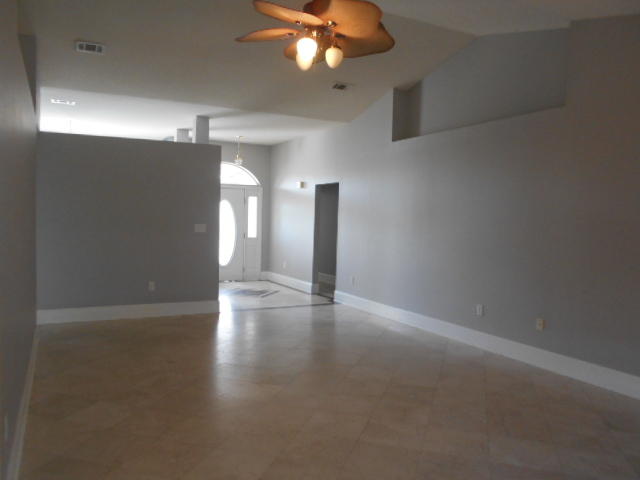 CREETWOOD PLACE - Residential Lease