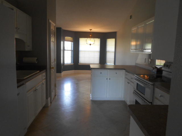 CREETWOOD PLACE - Residential Lease