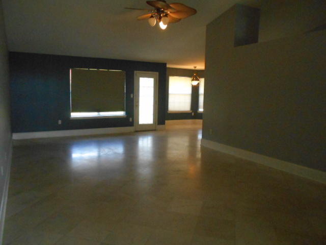 CREETWOOD PLACE - Residential Lease